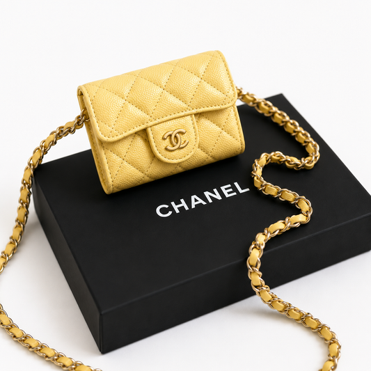 Pochette téléphone matelassée chaîne